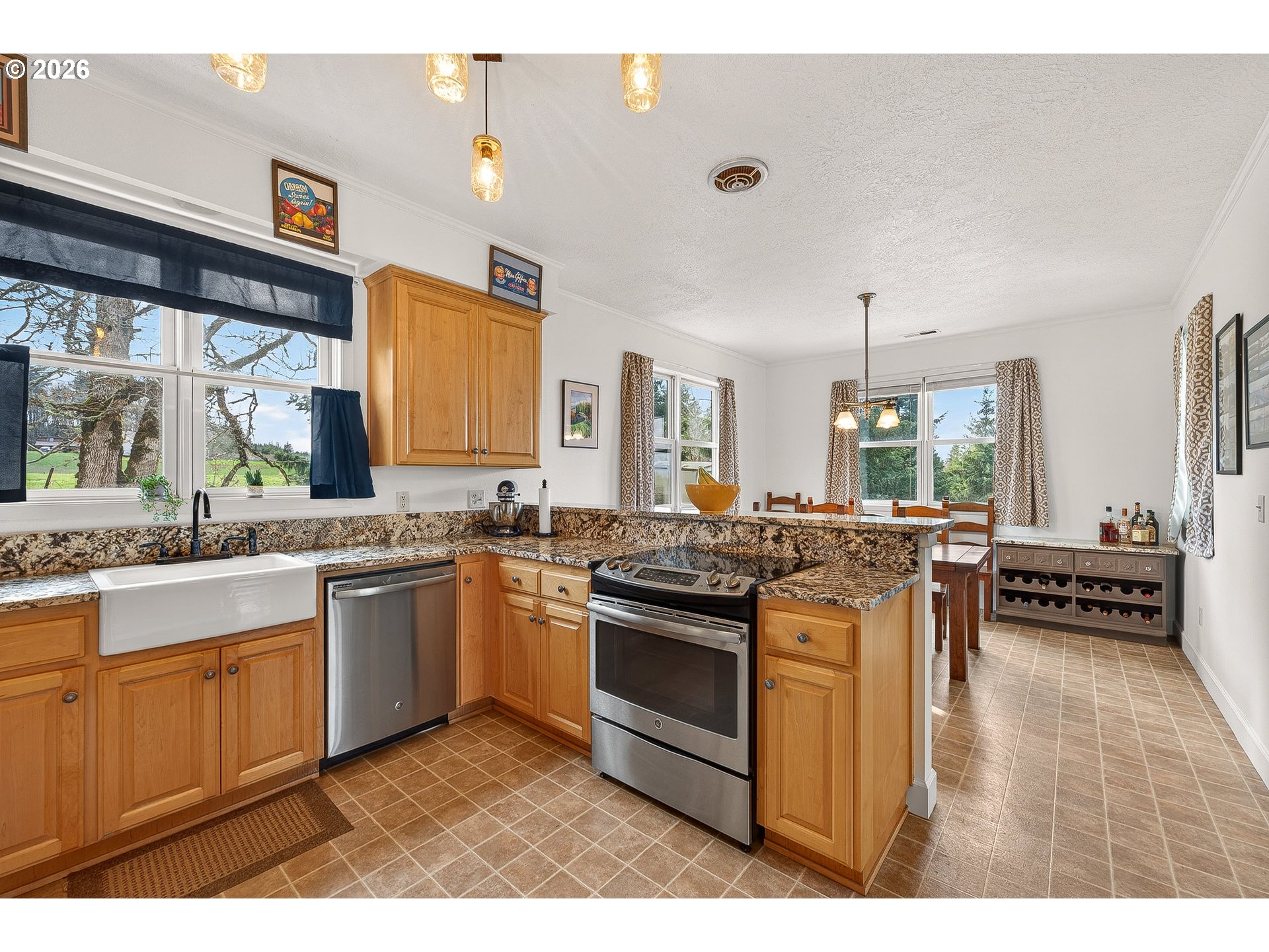 7280 Southeast Eola Hills Road Amity, OR 97101 - Photo 12 of 48