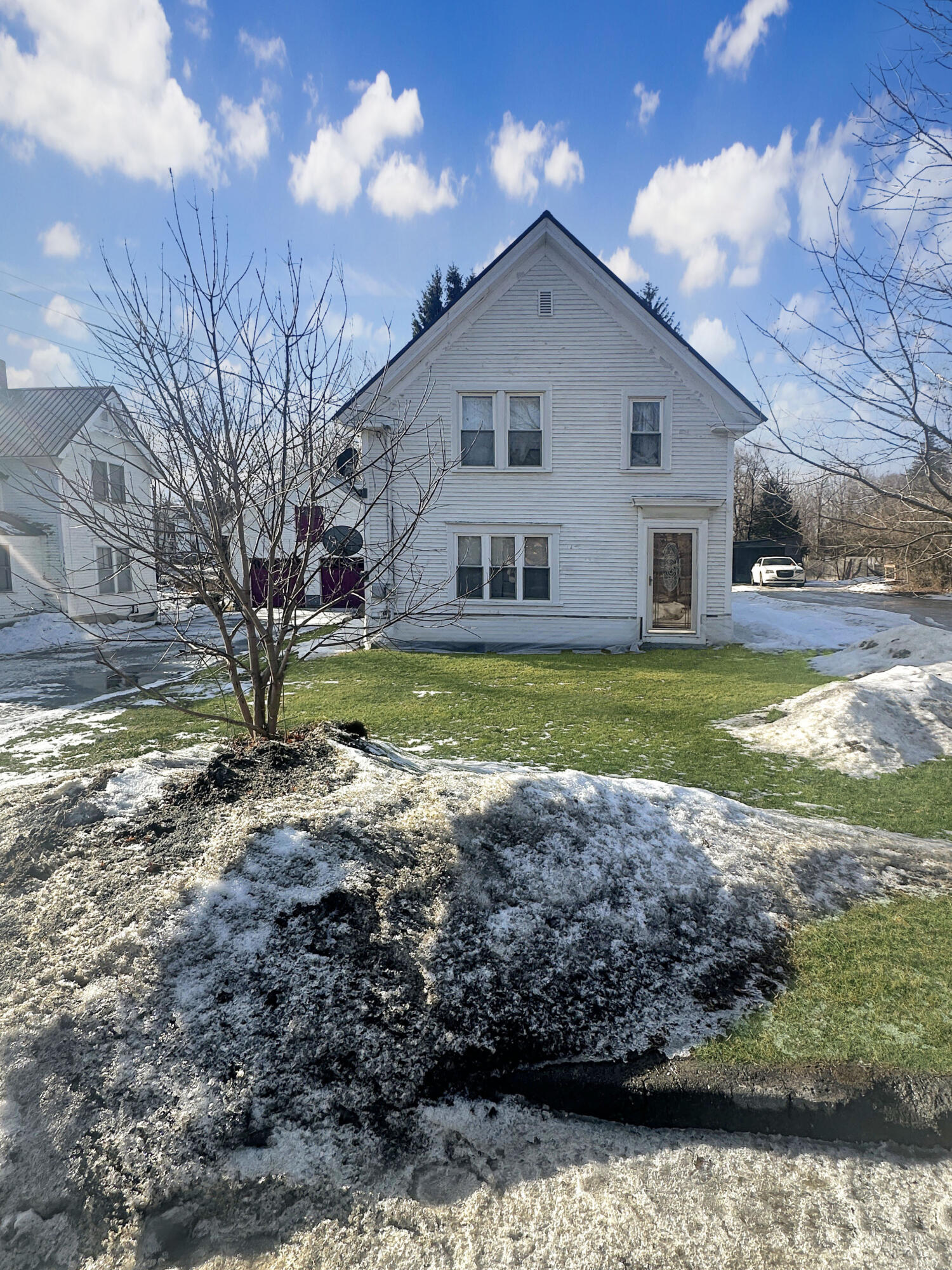 98 North Street Dover-Foxcroft, ME 04426 - Photo 3 of 31 IMG_0801