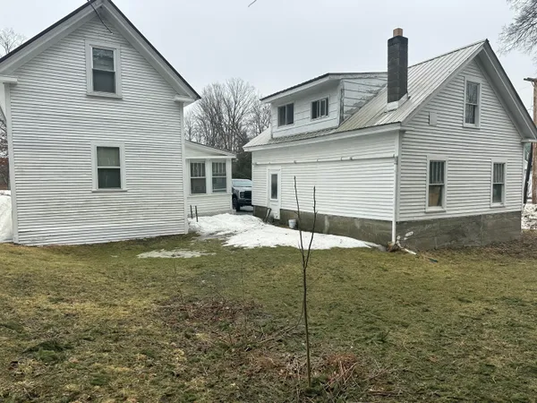 $180,000 | 98 North Street, Dover-Foxcroft, ME 04426