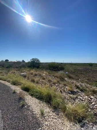 $72,600 | 70 Greystone Hills, Uvalde, TX 78801