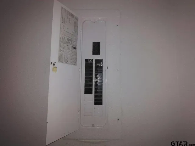 $309,999 | 7485 Iris Lane, Ore City, TX 75683