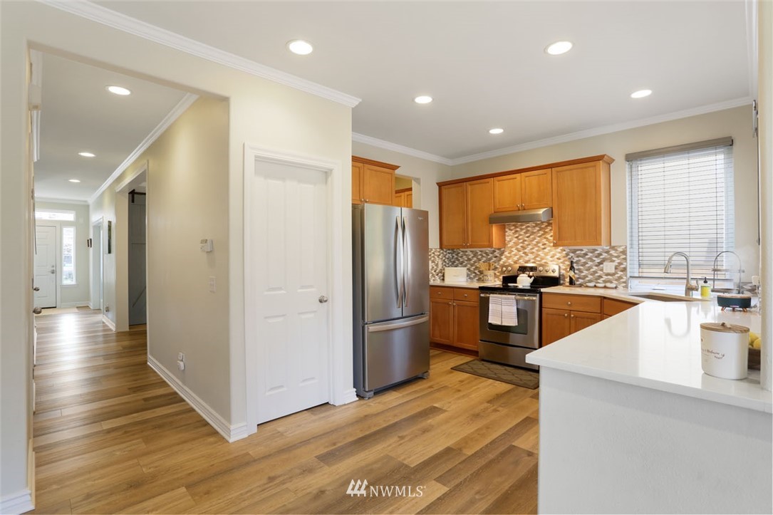 5825 Southeast 2nd Court Renton, WA 98059 - Photo 11 of 36 Gallery Image 11