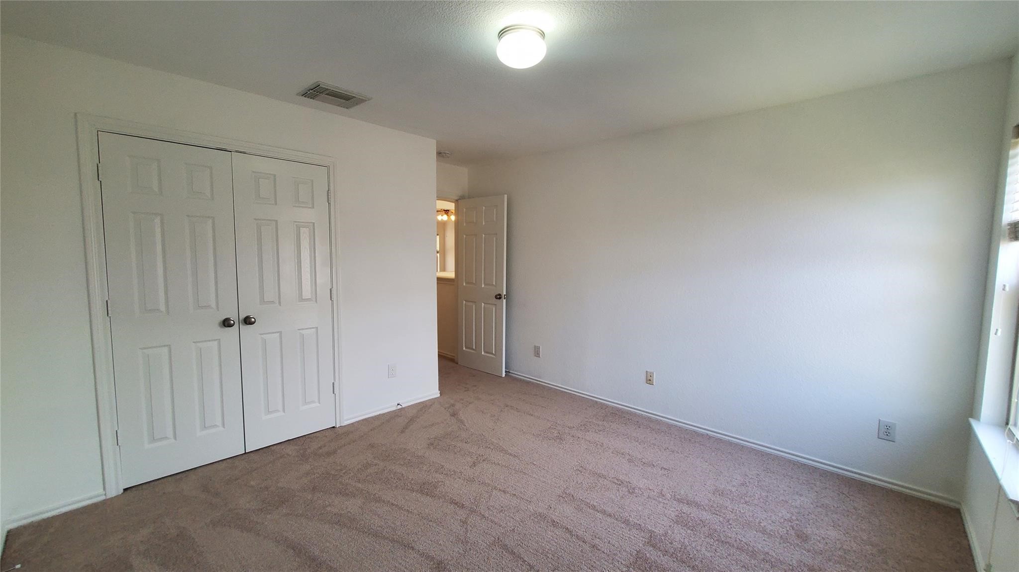 2814 Silver Point Lane Rosharon, TX 77583 - Photo 14 of 29 a view of an empty room