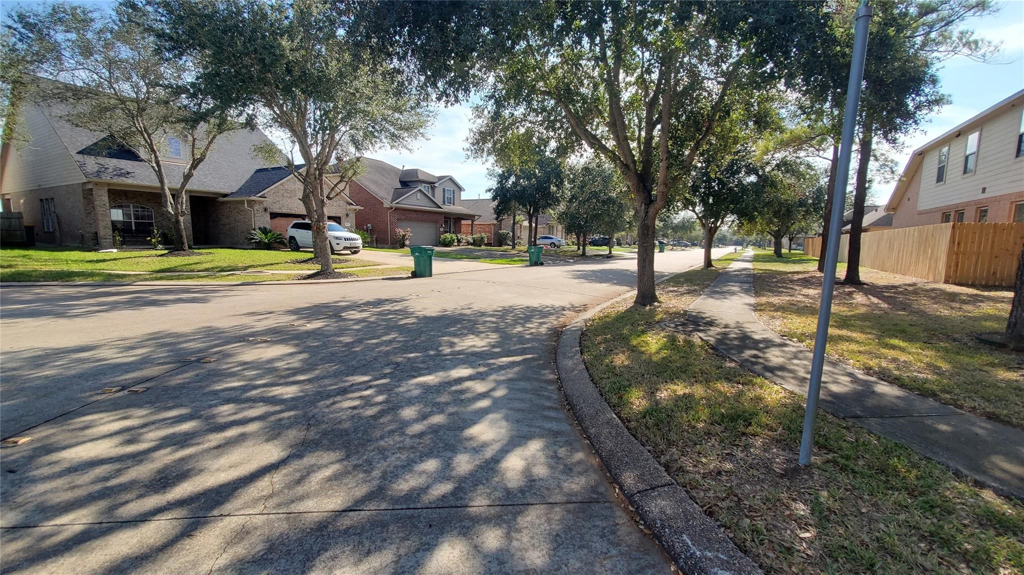 2814 Silver Point Lane Rosharon, TX 77583 - Photo 26 of 29 a view of a park with large trees