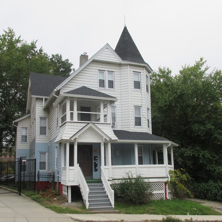 889 Worthington Street Springfield, MA 01105 - Photo 1 of 15 Gallery Image 1