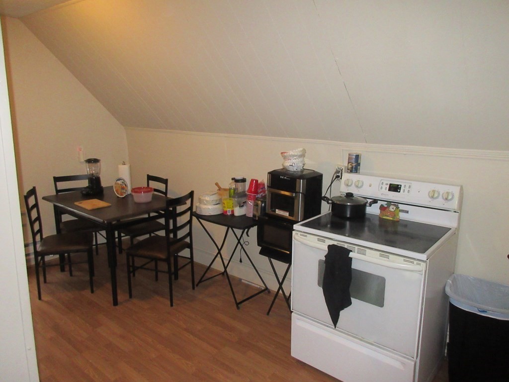 889 Worthington Street Springfield, MA 01105 - Photo 3 of 15 Gallery Image 3