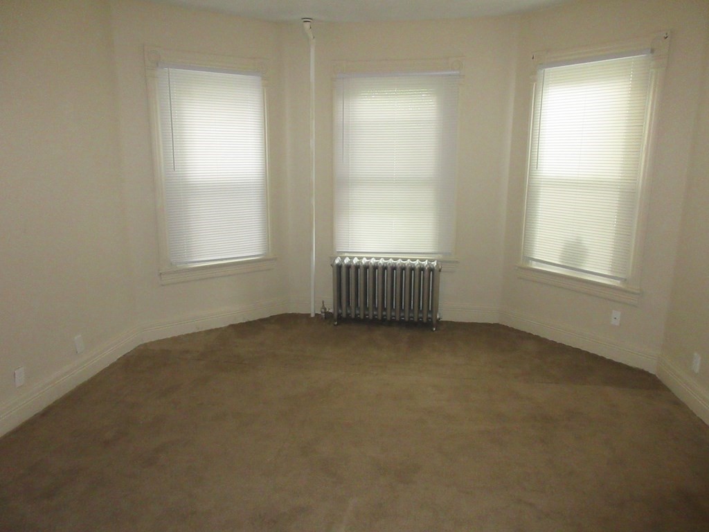 889 Worthington Street Springfield, MA 01105 - Photo 10 of 15 Gallery Image 10