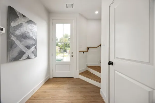 $2,999 | 1713 Mary Street, Houston, TX 77026