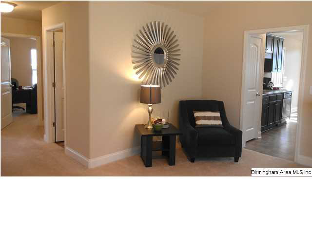 221 Crisfield Circle Alabaster, AL 35007 - Photo 4 of 12