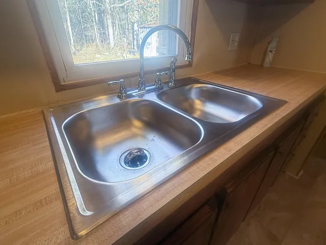 $259,500 | 1748 Highway 402, Moncks Corner, SC 29461