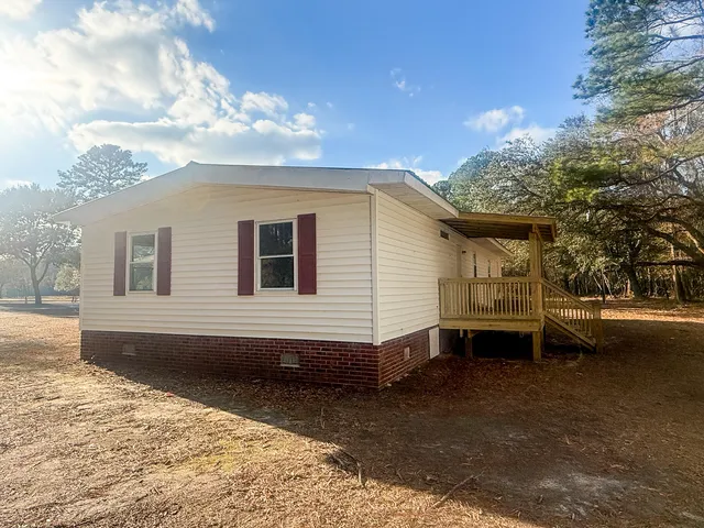 $259,500 | 1748 Highway 402, Moncks Corner, SC 29461