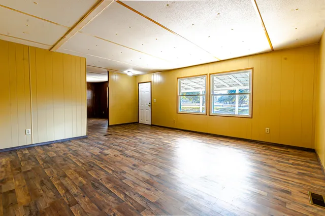 $259,500 | 1748 Highway 402, Moncks Corner, SC 29461