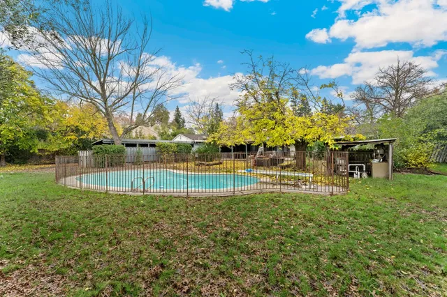 $990,000 | 1831 Maple Glen Road, Sacramento, CA 95864