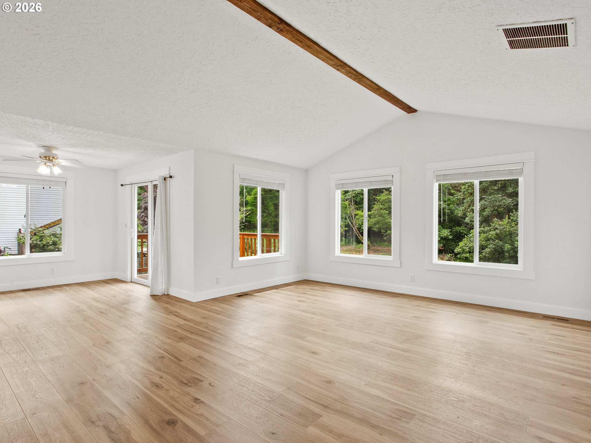 1409 Southwest Chastain Avenue Gresham, OR 97080 - Photo 11 of 48