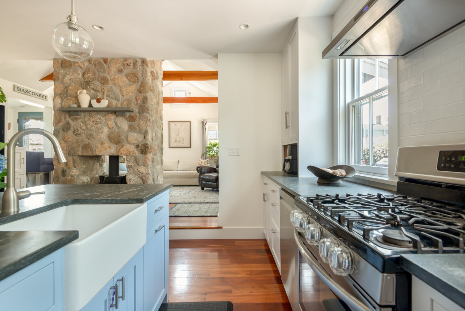 12 Shell Street Nantucket, MA 02554 - Photo 12 of 28 Gallery Image 12