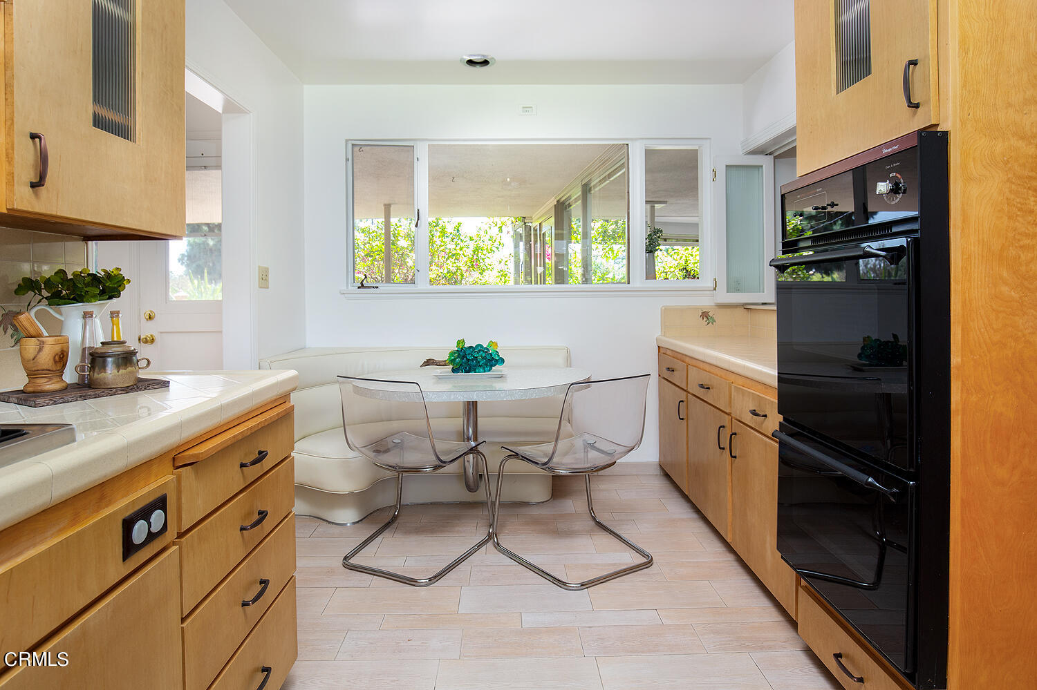 3880 Hampton Road Pasadena, CA 91107 - Photo 11 of 32 a kitchen with a sink stainless steel appliances and cabinets