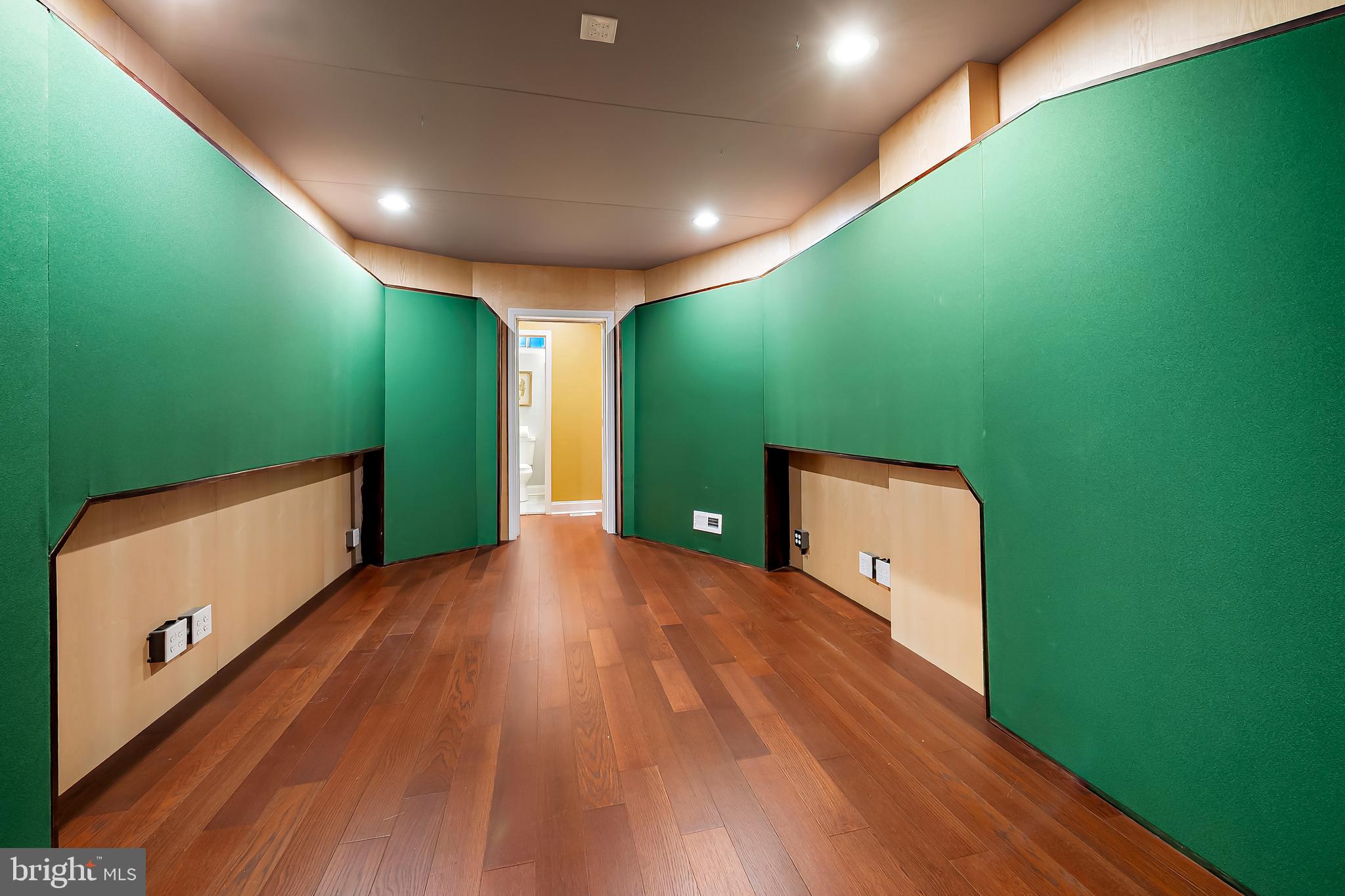 3137 Keswick Road Baltimore, MD 21211 - Photo 21 of 31 a view of a big room with wooden floor