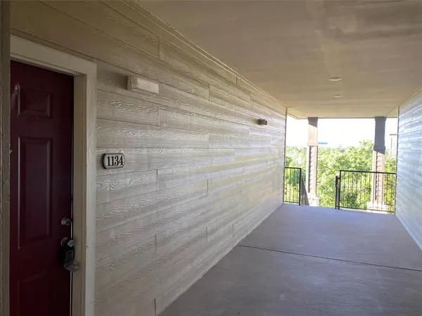 $1,150 | 2320 Gracy Farms Lane, Unit 1134, Austin, TX 78758