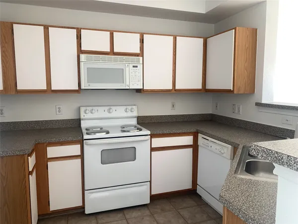 $1,150 | 2320 Gracy Farms Lane, Unit 1134, Austin, TX 78758