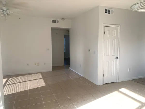 $1,150 | 2320 Gracy Farms Lane, Unit 1134, Austin, TX 78758