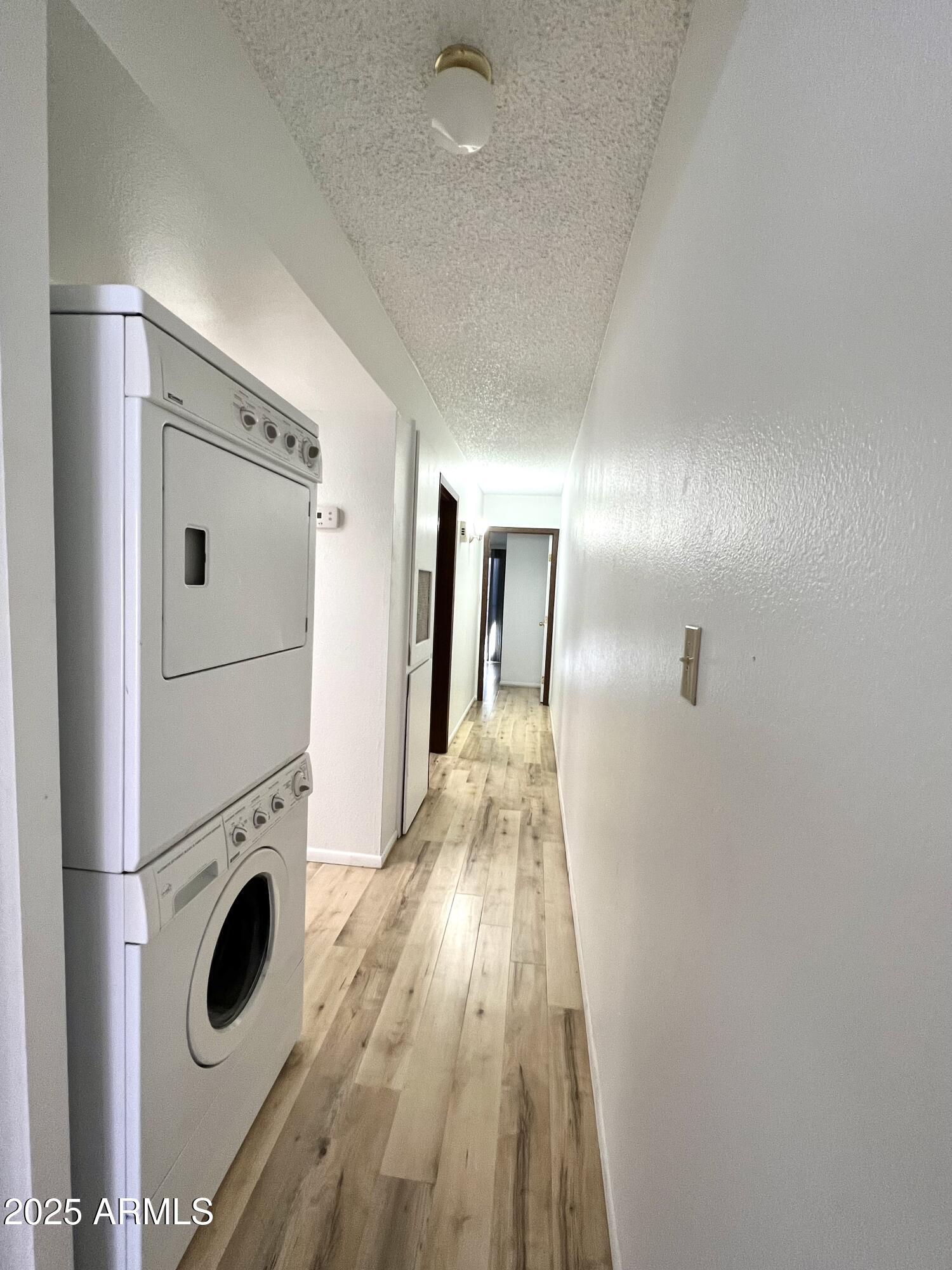 6818 North 35th Avenue, Unit Q Phoenix, AZ 85017 - Photo 11 of 25 12. Hallway - Washer-Dryer