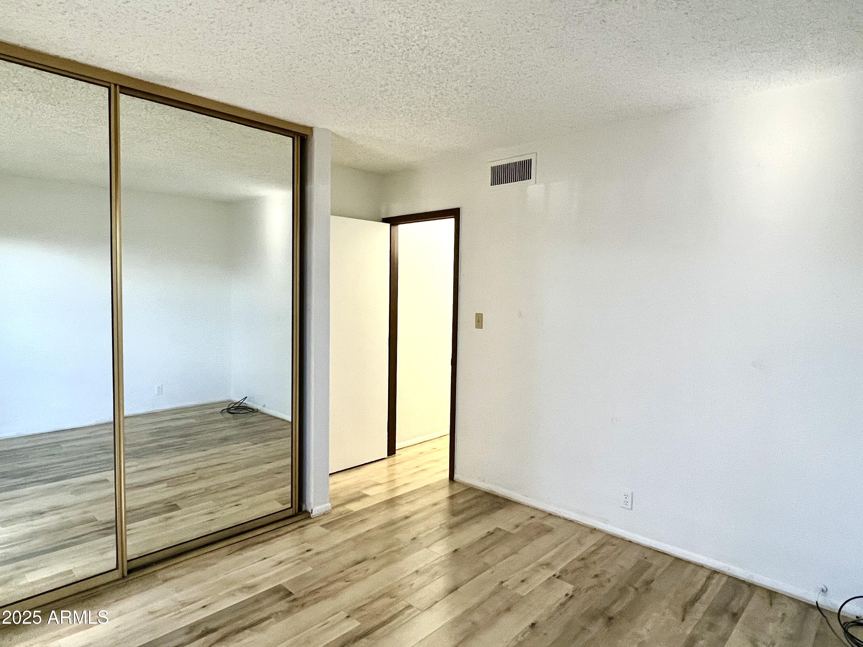 6818 North 35th Avenue, Unit Q Phoenix, AZ 85017 - Photo 15 of 25 16. Master Berdoom