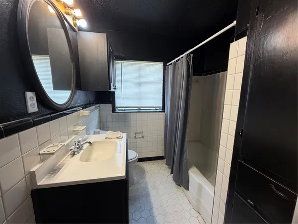 $1,300 | 511 Bowser Street, Rockdale, TX 76567