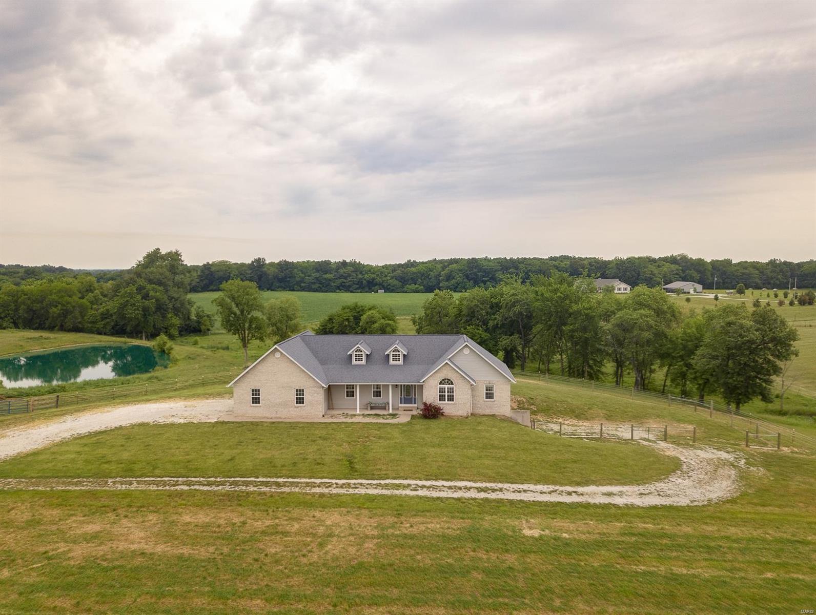 33298 Kane Road Medora, IL 62063 - Photo 3 of 38