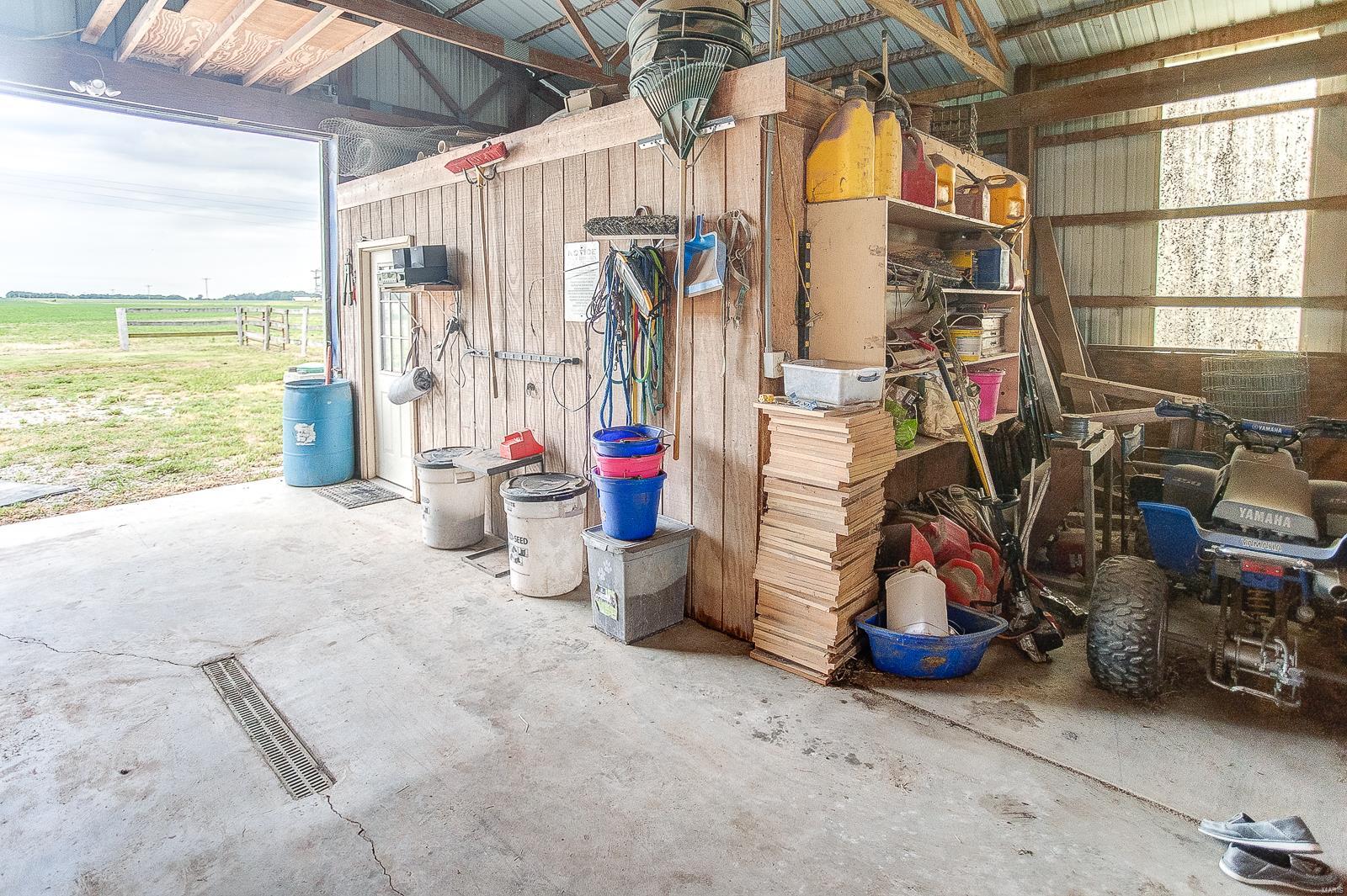 33298 Kane Road Medora, IL 62063 - Photo 33 of 38