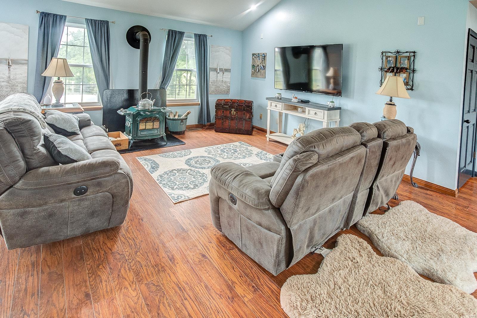 33298 Kane Road Medora, IL 62063 - Photo 7 of 38