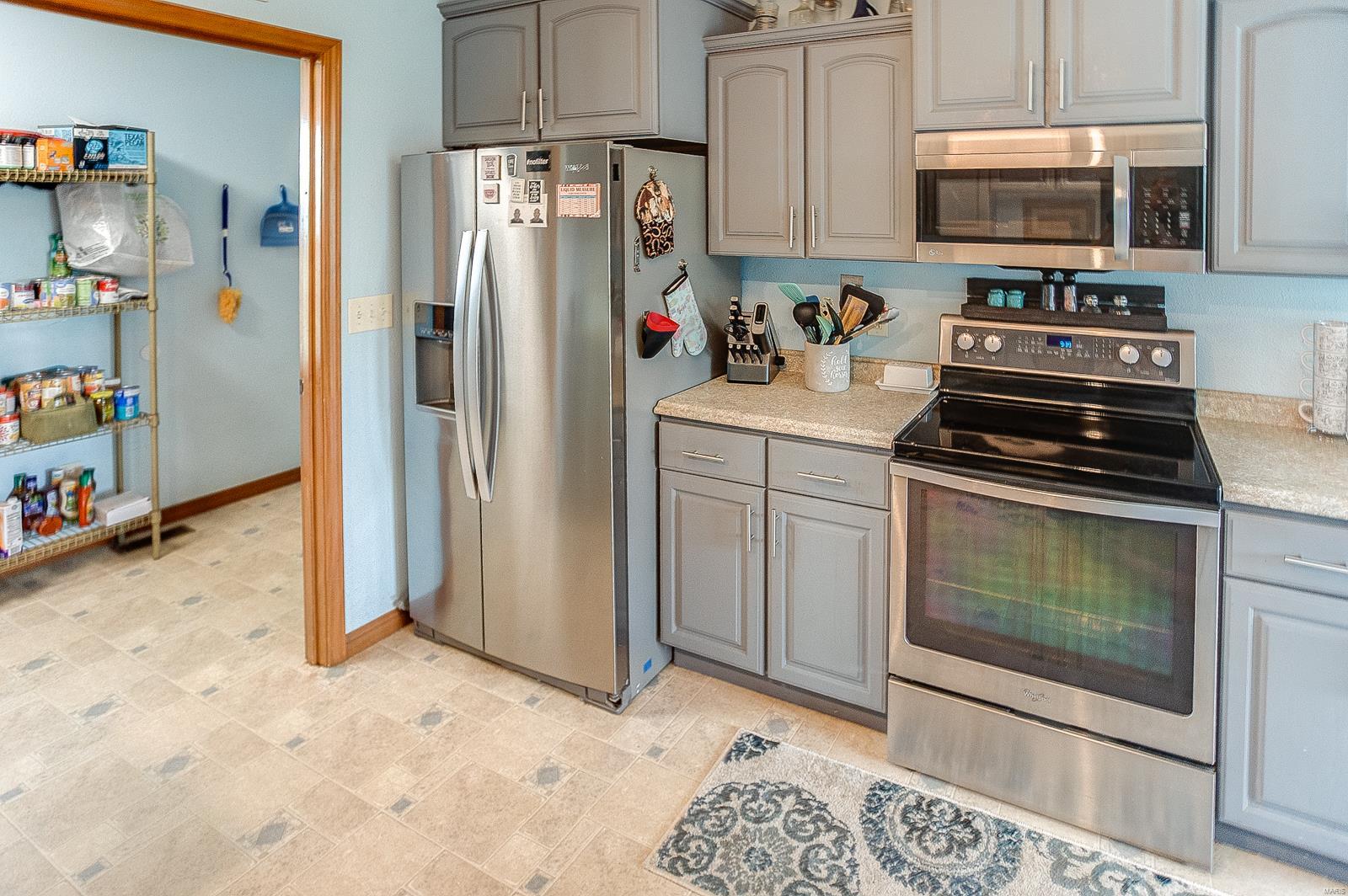 33298 Kane Road Medora, IL 62063 - Photo 8 of 38