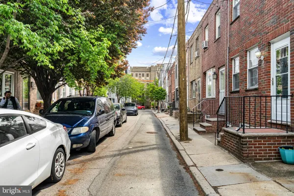 $2,400 | 1228 Latona Street, Philadelphia, PA 19147