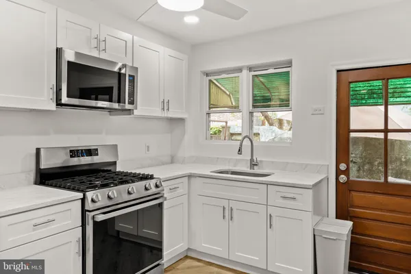 $2,400 | 1228 Latona Street, Philadelphia, PA 19147