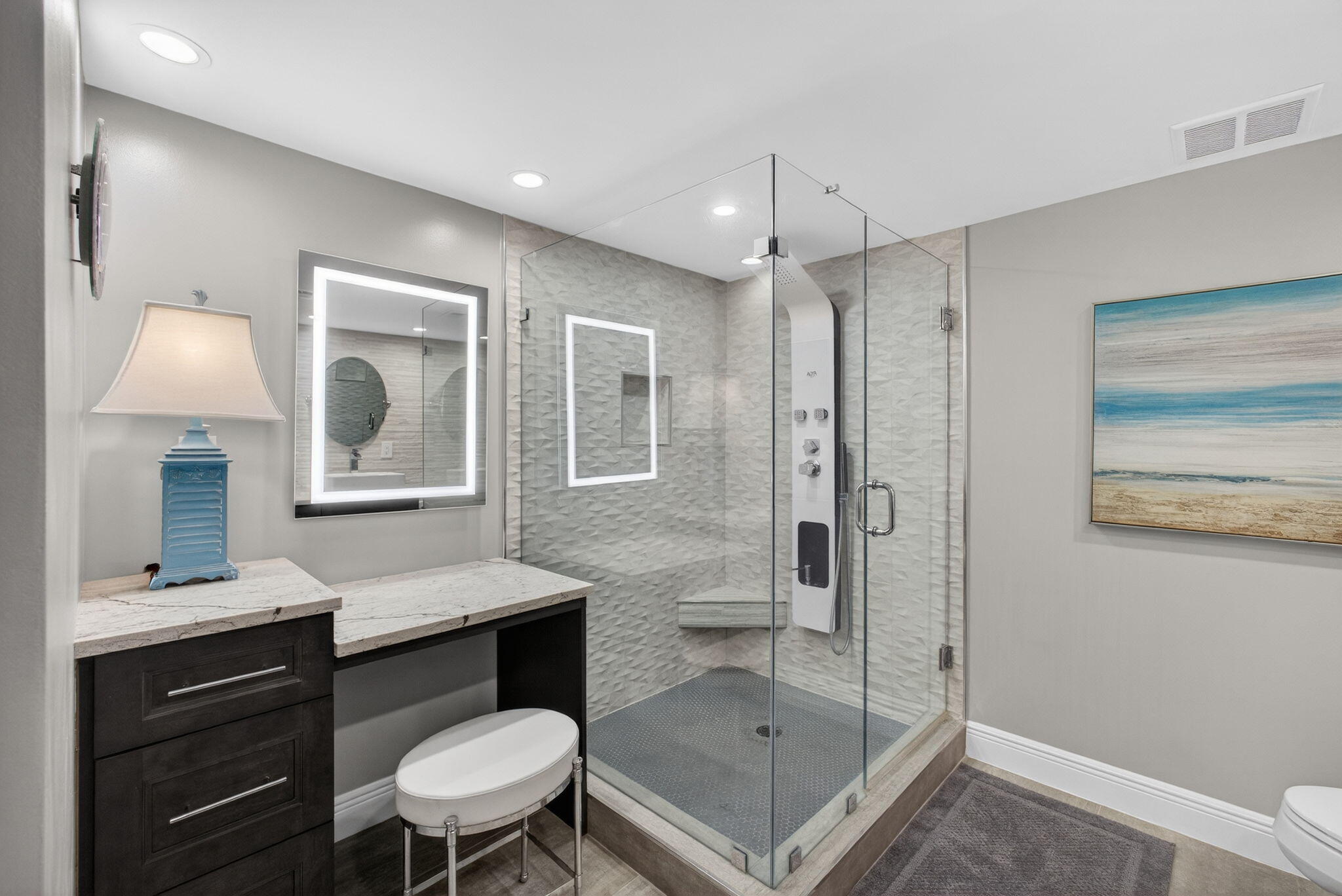 4200 North Ocean Drive, Unit 2803 Riviera Beach, FL 33404 - Photo 18 of 47 Main Bathroom