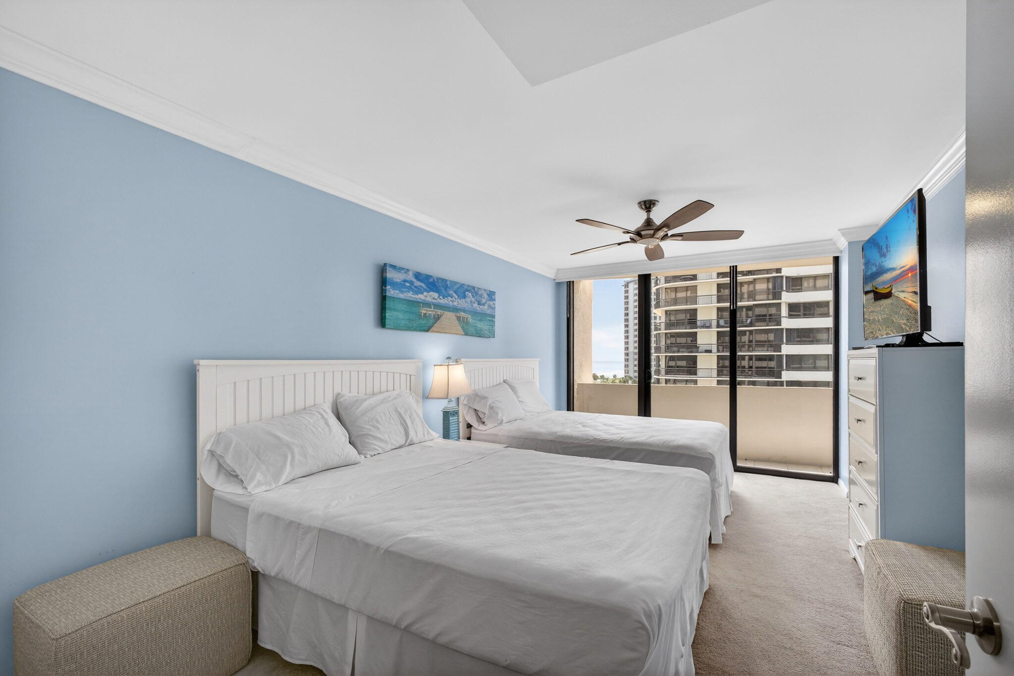 4200 North Ocean Drive, Unit 2803 Riviera Beach, FL 33404 - Photo 23 of 47 Guest Bedroom