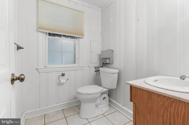 $575,000 | 2518 Deepwood Drive, Wilmington, DE 19810