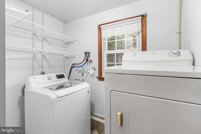 $575,000 | 2518 Deepwood Drive, Wilmington, DE 19810