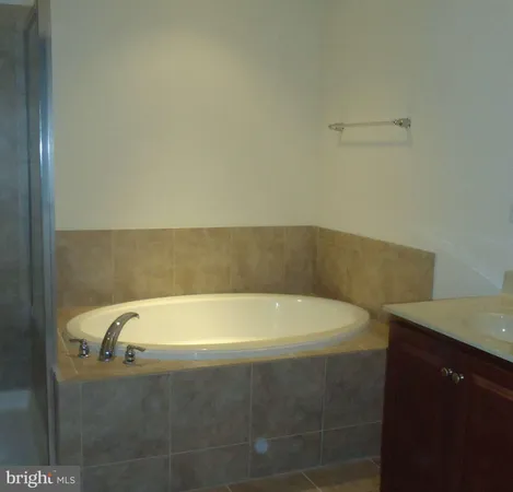 $2,600 | 25494 Casale Terrace, Chantilly, VA 20152