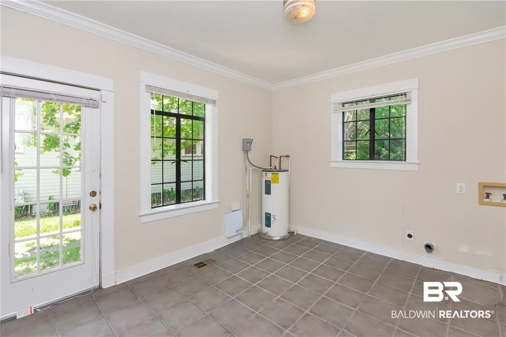 158 South Catherine Street Mobile, AL 36604 - Photo 17 of 40