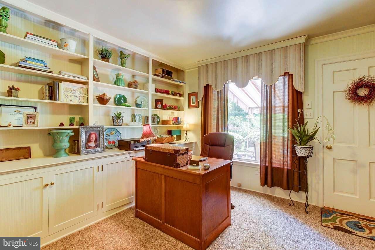 898 Clubhouse Road York, PA 17403 - Photo 11 of 28 Gallery Image 11