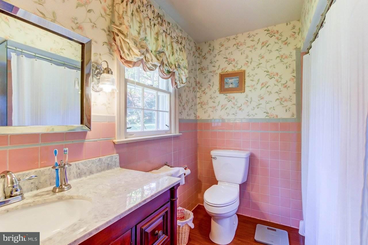 898 Clubhouse Road York, PA 17403 - Photo 15 of 28 Gallery Image 15