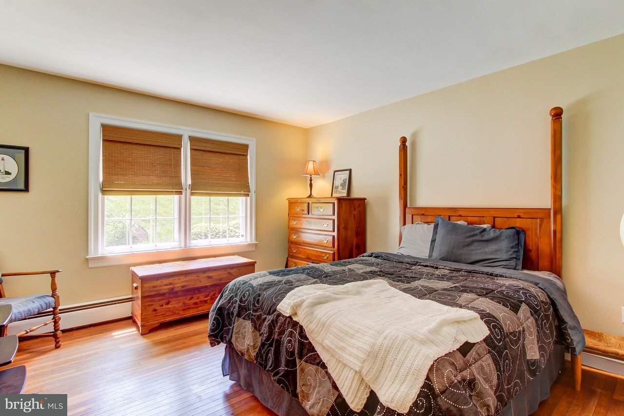 898 Clubhouse Road York, PA 17403 - Photo 16 of 28 Gallery Image 16