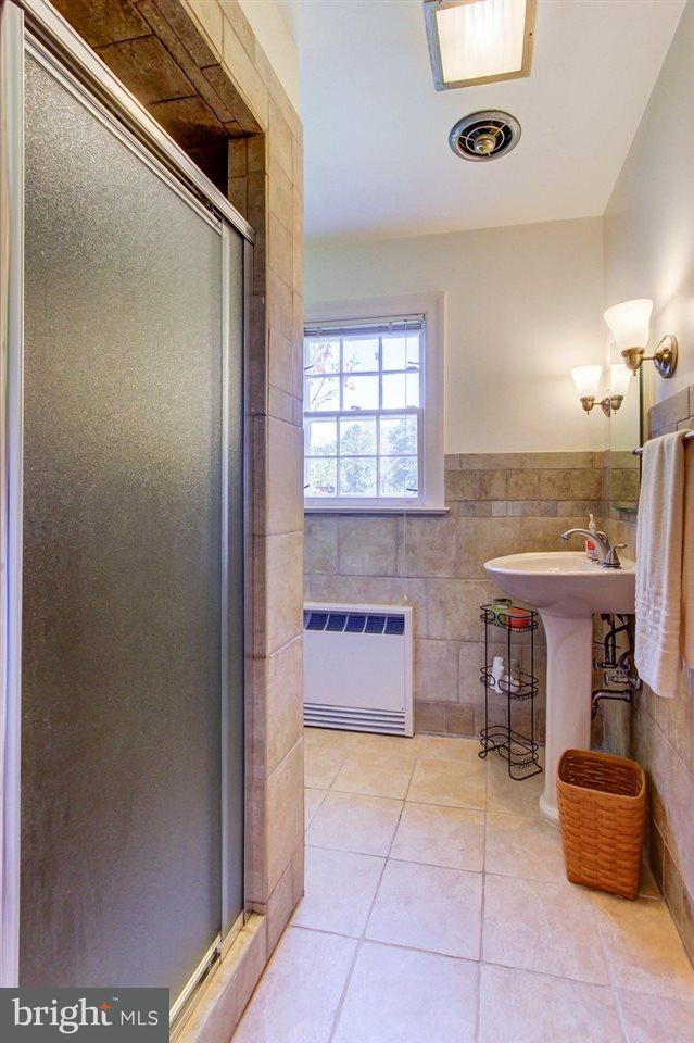 898 Clubhouse Road York, PA 17403 - Photo 18 of 28 Gallery Image 18