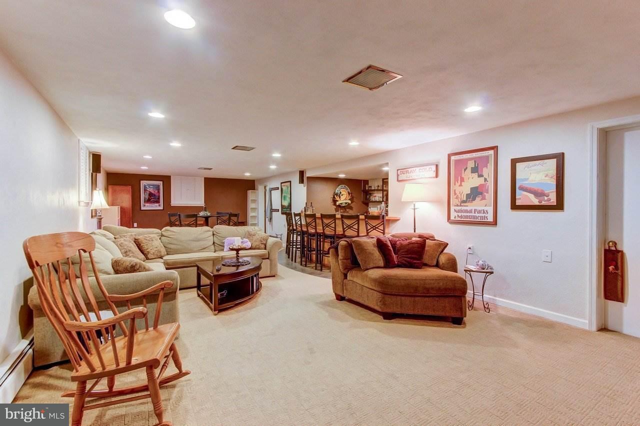 898 Clubhouse Road York, PA 17403 - Photo 19 of 28 Gallery Image 19