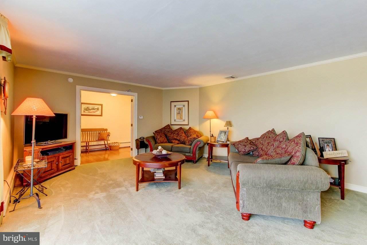 898 Clubhouse Road York, PA 17403 - Photo 8 of 28 Gallery Image 8