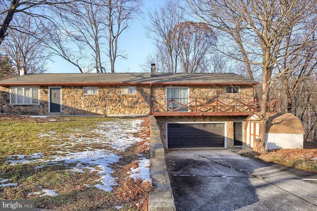 $284,900 | 5404 Laurie Lane, Enola, PA 17025