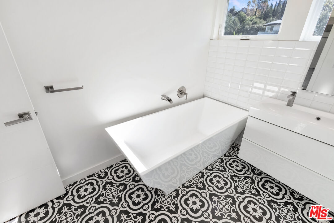 26349 Fairside Road Malibu, CA 90265 - Photo 32 of 42