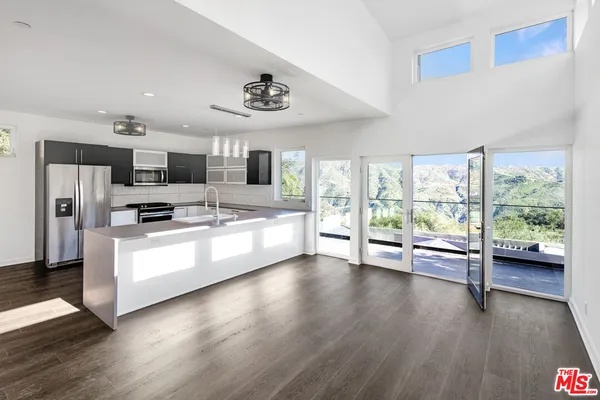 $7,950 | 26349 Fairside Road, Malibu, CA 90265