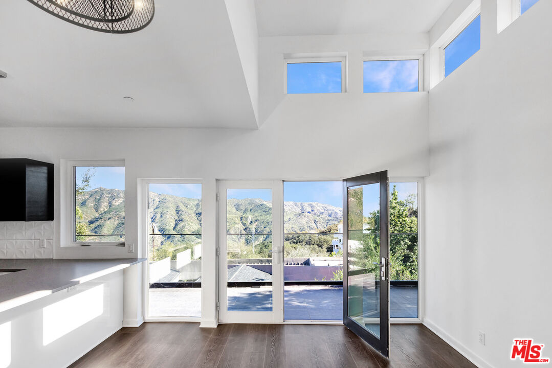 26349 Fairside Road Malibu, CA 90265 - Photo 9 of 42