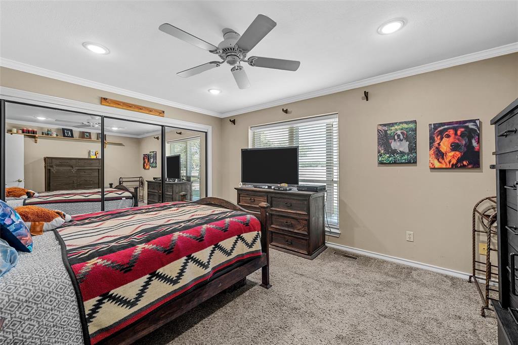 1010 Chapman Road Crawford, TX 76638 - Photo 17 of 40